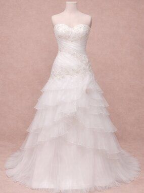 NWT David’s Bridal WG3453 Tiered Organza Ball Gown Wedding Dress Size 14 Corset